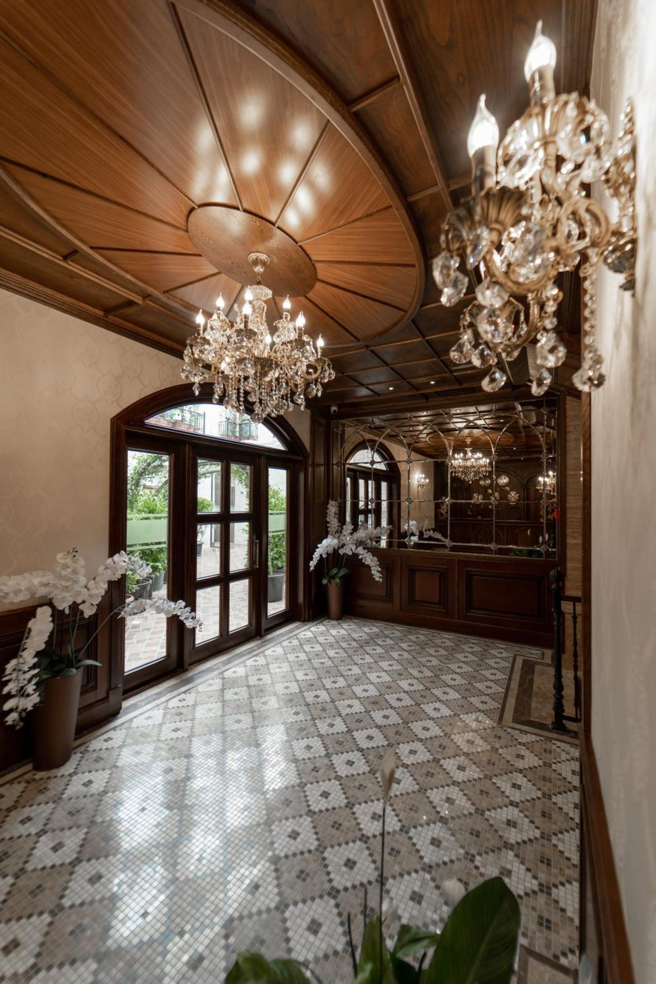 Midway Baku Hotel Eksteriør bilde