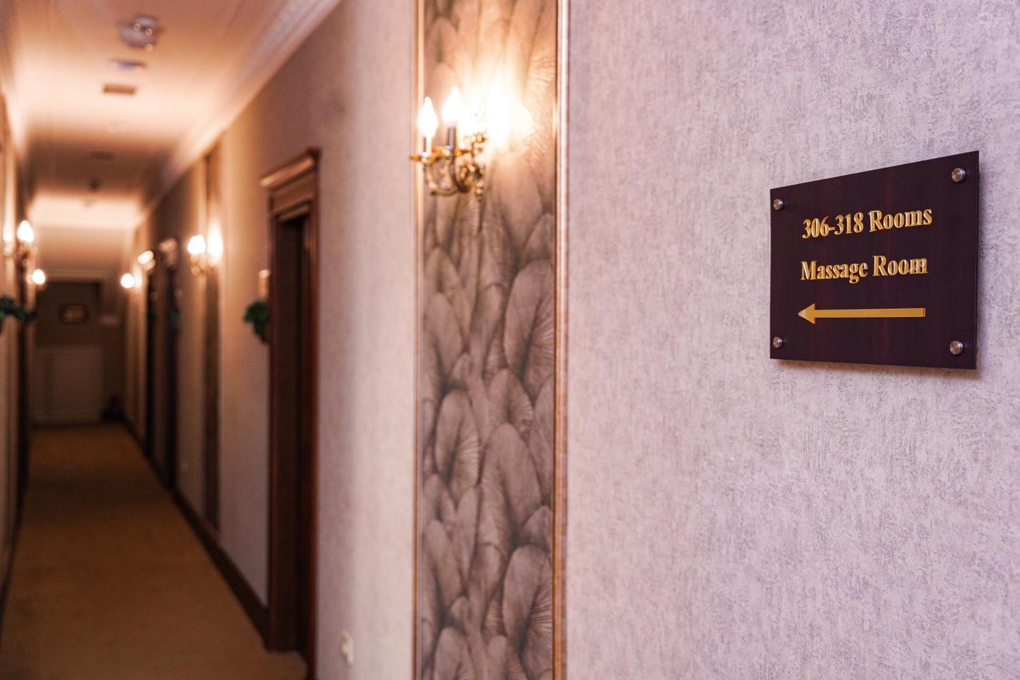 Midway Baku Hotel Eksteriør bilde