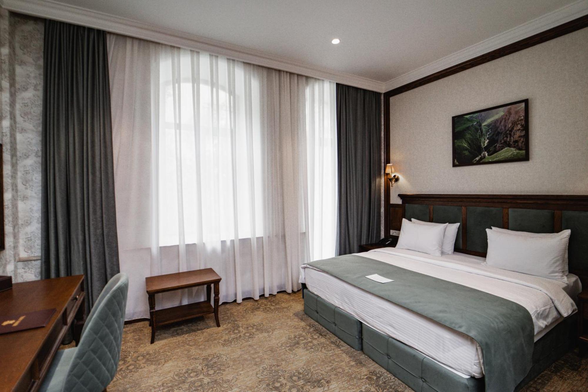 Midway Baku Hotel Eksteriør bilde